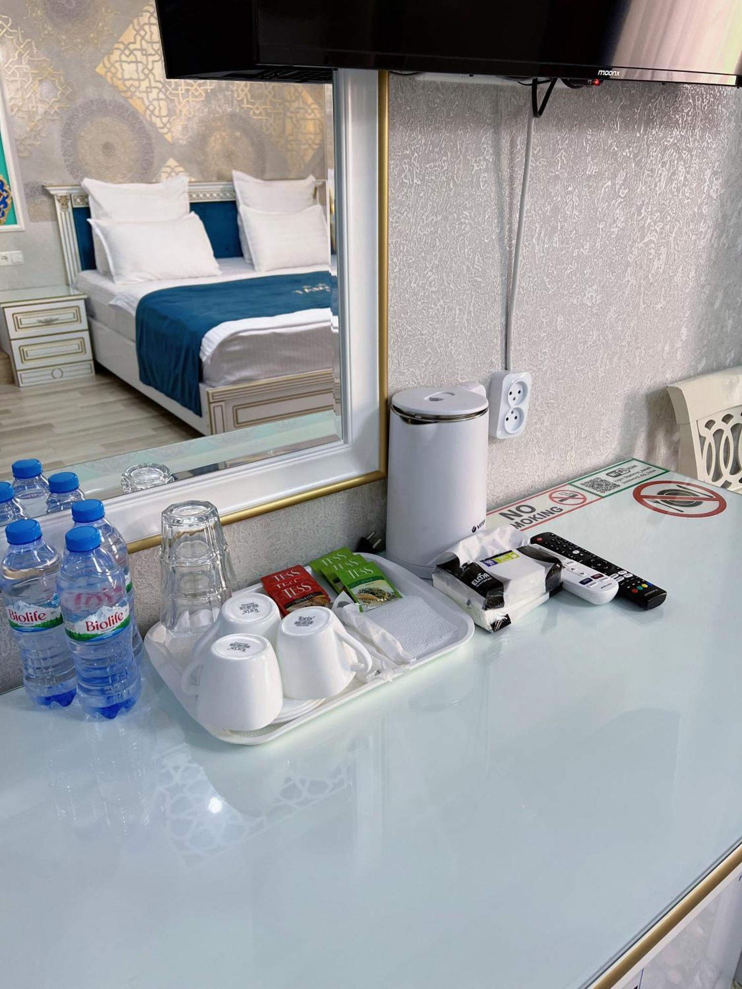 Diplomat Premium Hotel Samarkand Bagian luar foto