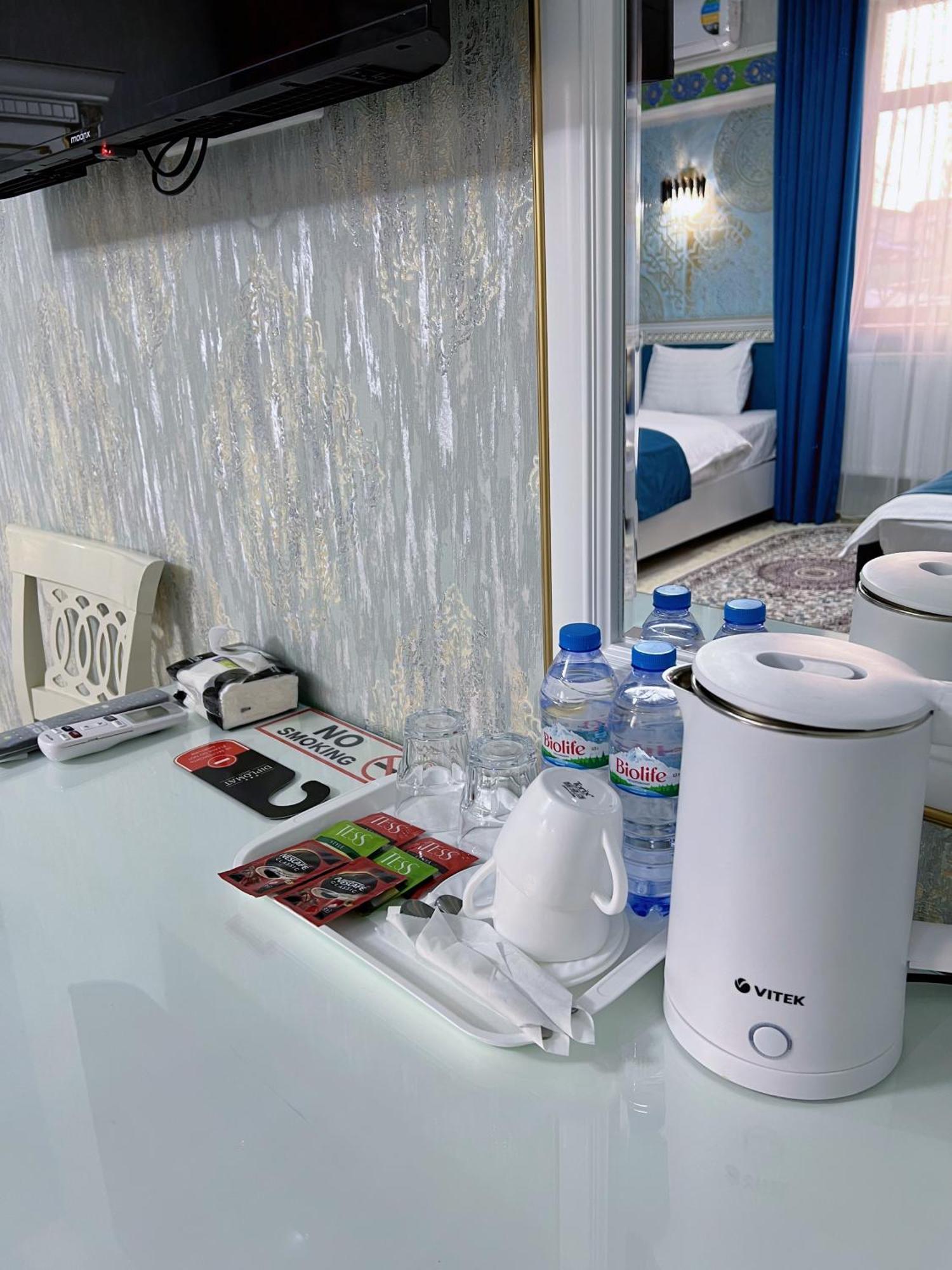 Diplomat Premium Hotel Samarkand Bagian luar foto