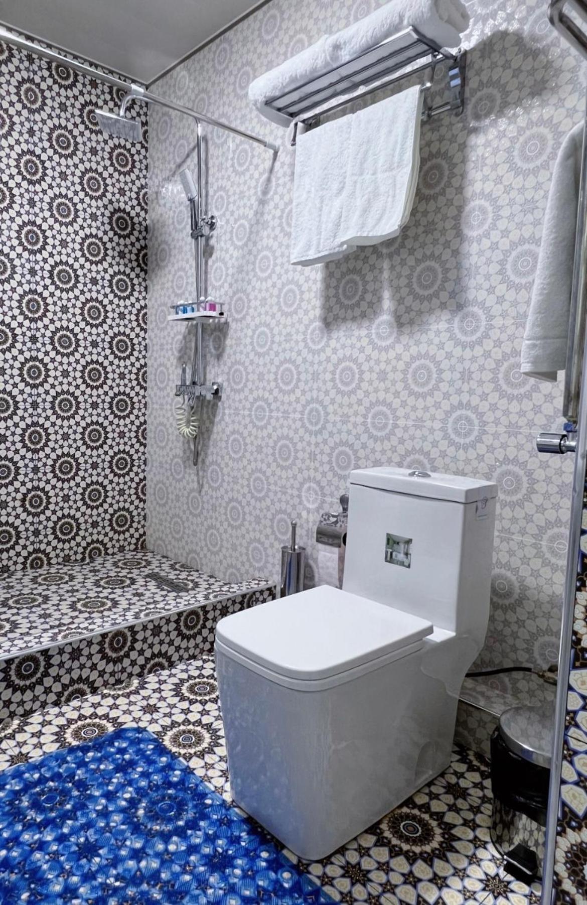 Diplomat Premium Hotel Samarkand Bagian luar foto