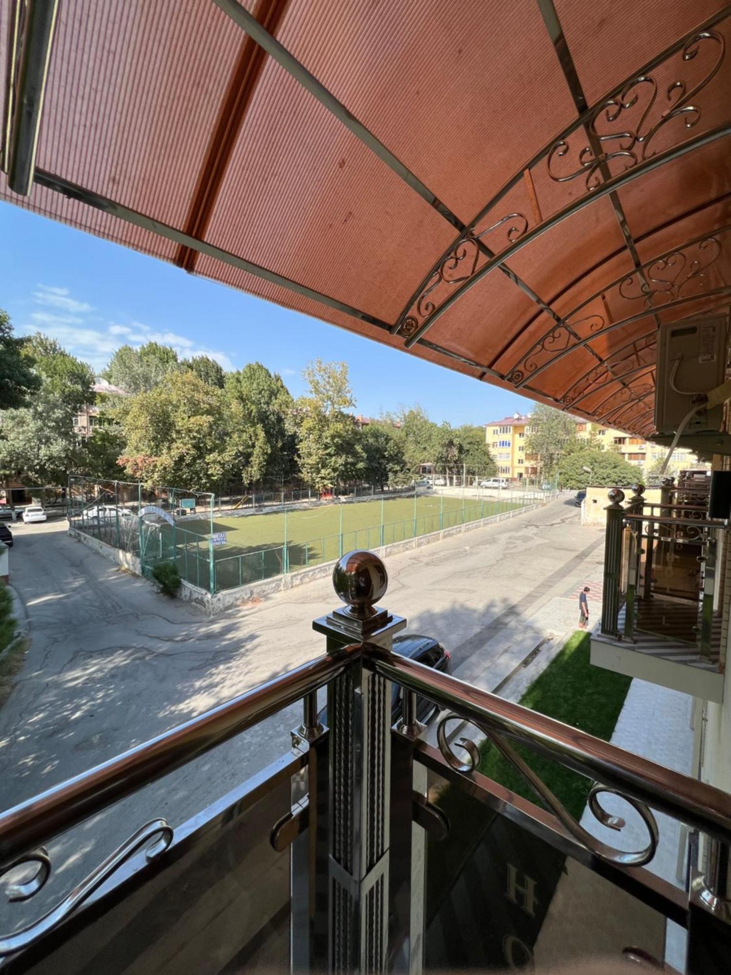 Diplomat Premium Hotel Samarkand Bagian luar foto